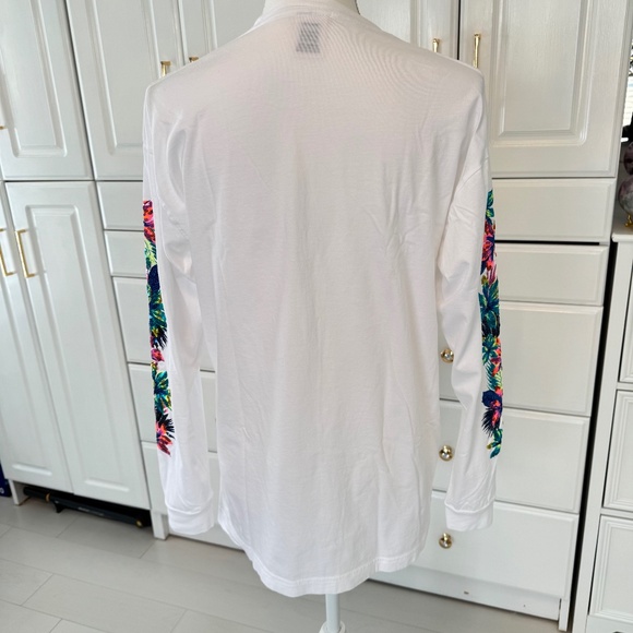 Victoria's Secret PINK Tropical Hibiscus Tee - Picture 6 of 9